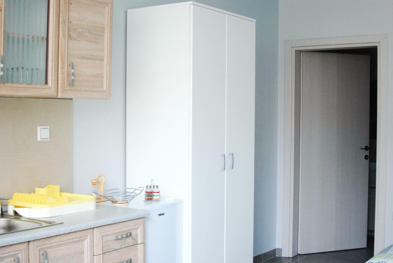 Soula's Sunshine Apartment *